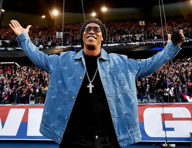 的传球路线 的传球路线