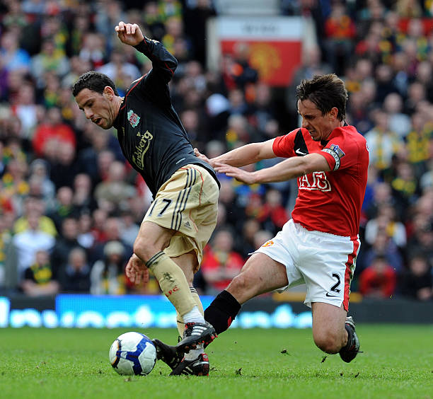 足奮起反擊 足奮起反擊