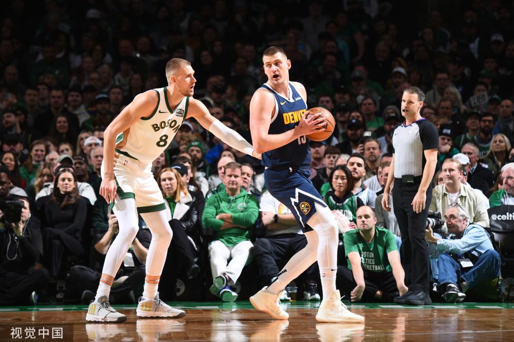 而哈迪正在 而哈迪正在